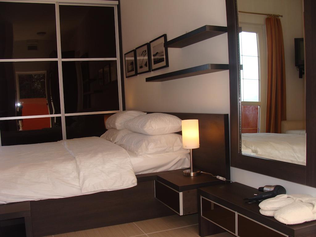 Alessandra Apartments Sveti Stefan Exterior photo